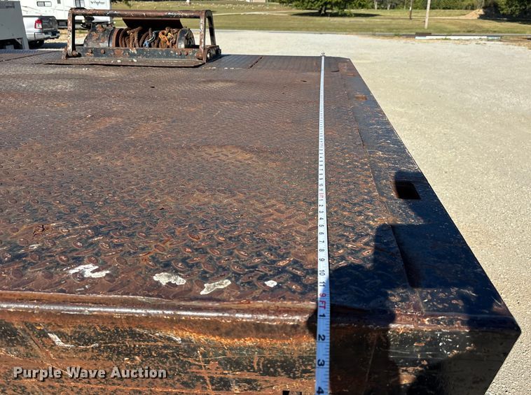 image for item DU1311 2007 Trail King TK70HT-482 drop deck hydraulic tail equipment trailer