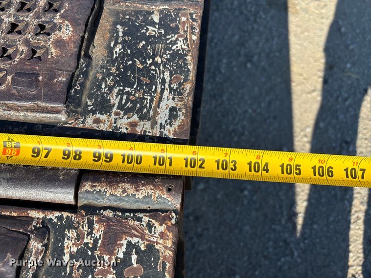 image for item DU1311 2007 Trail King TK70HT-482 drop deck hydraulic tail equipment trailer