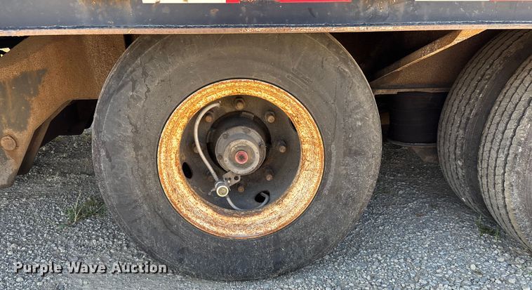 image for item DU1311 2007 Trail King TK70HT-482 drop deck hydraulic tail equipment trailer