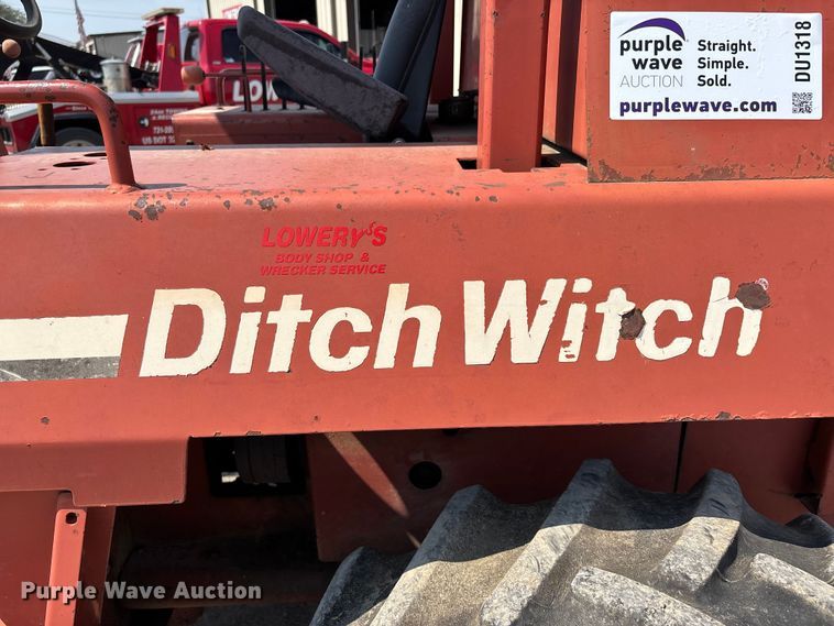 image for item DU1318 1997 Ditch Witch 7610 trencher