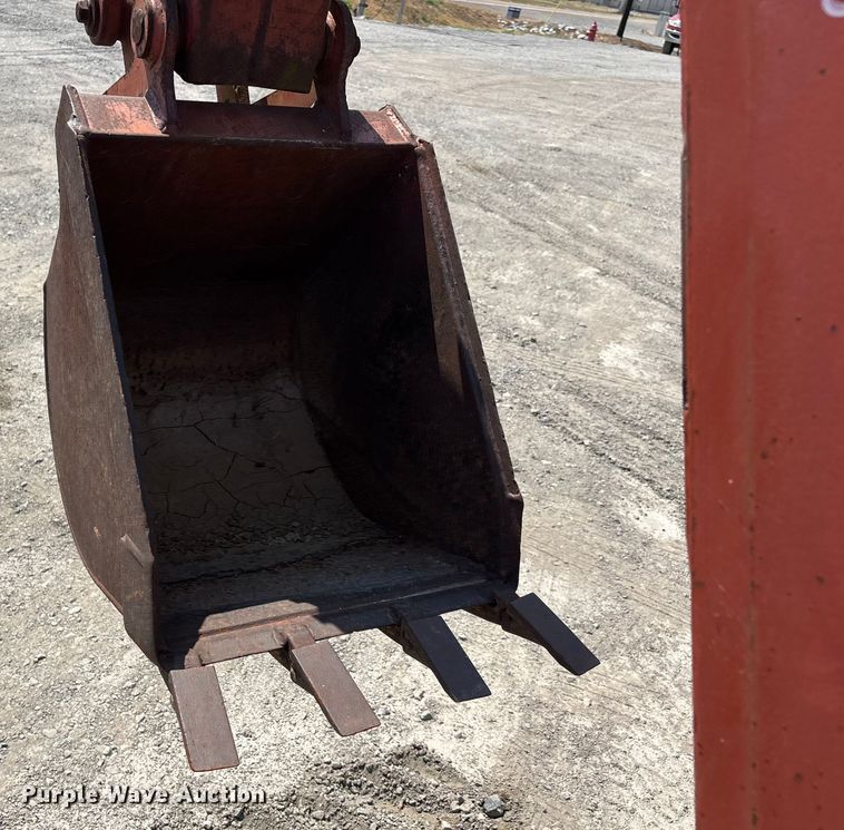 image for item DU1318 1997 Ditch Witch 7610 trencher