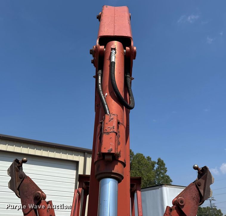 image for item DU1318 1997 Ditch Witch 7610 trencher