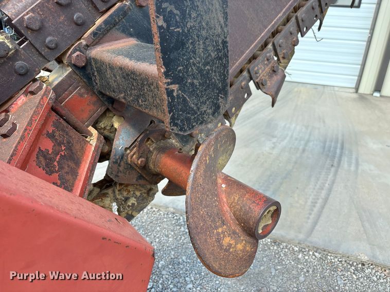 image for item DU1318 1997 Ditch Witch 7610 trencher