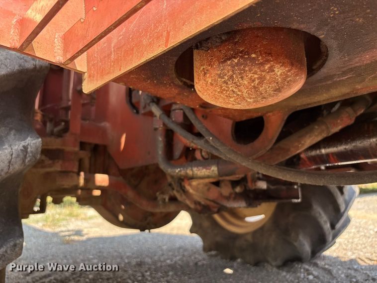 image for item DU1318 1997 Ditch Witch 7610 trencher