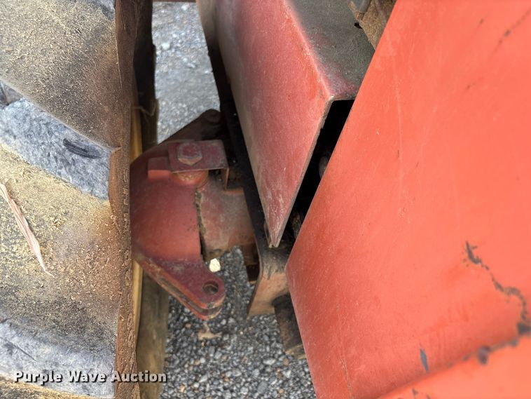 image for item DU1318 1997 Ditch Witch 7610 trencher