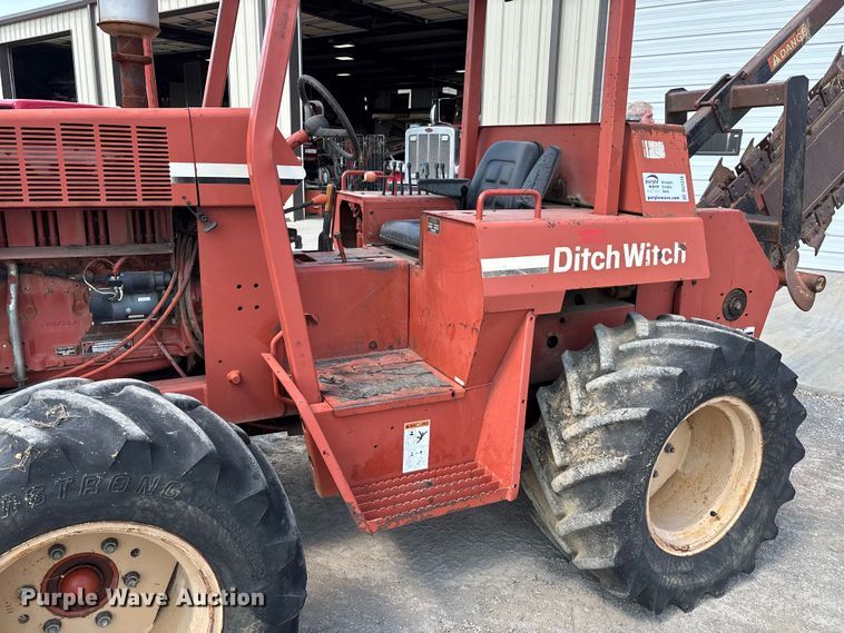 image for item DU1318 1997 Ditch Witch 7610 trencher