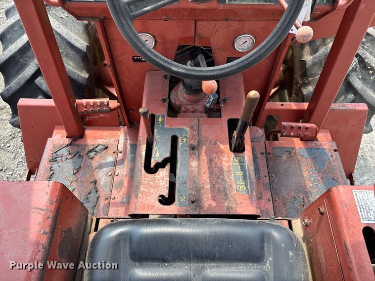 image for item DU1318 1997 Ditch Witch 7610 trencher