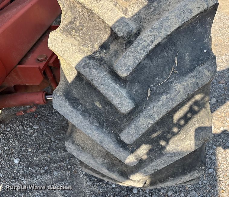 image for item DU1318 1997 Ditch Witch 7610 trencher