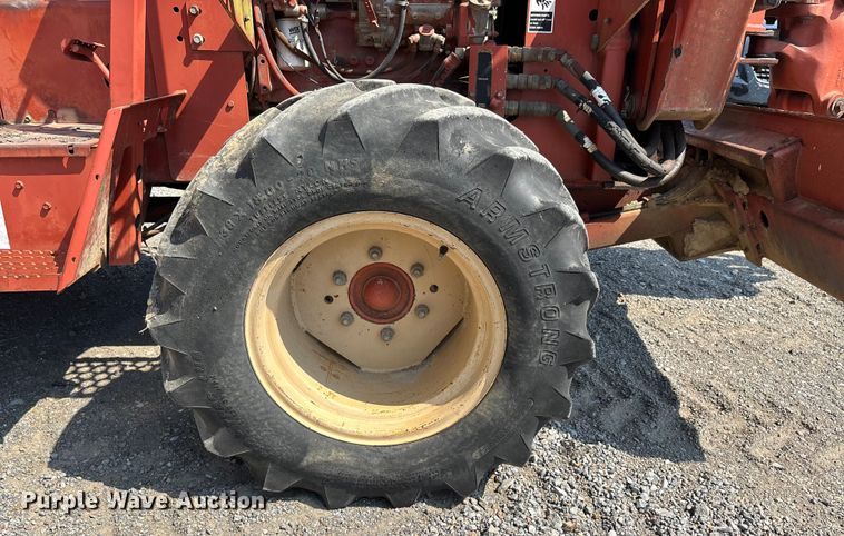 image for item DU1318 1997 Ditch Witch 7610 trencher