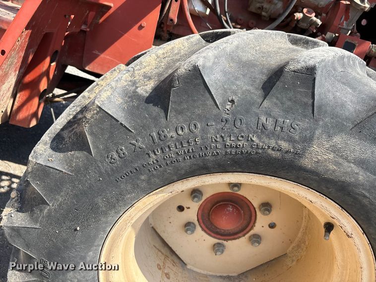 image for item DU1318 1997 Ditch Witch 7610 trencher