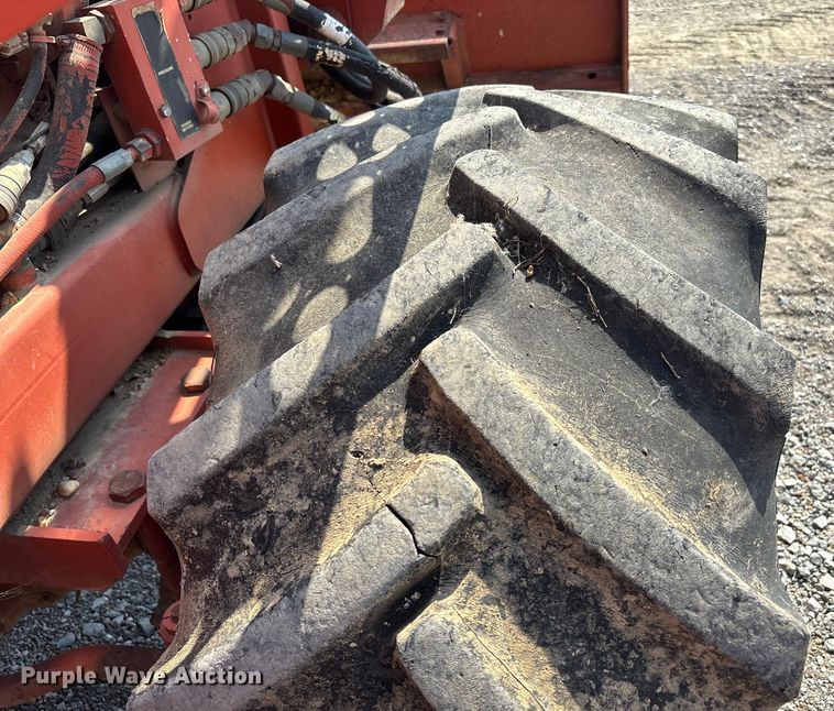 image for item DU1318 1997 Ditch Witch 7610 trencher