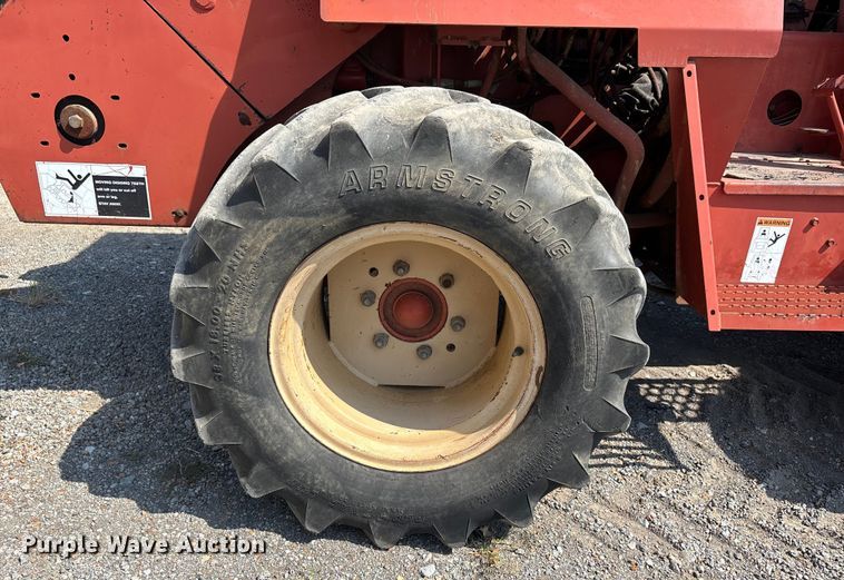 image for item DU1318 1997 Ditch Witch 7610 trencher