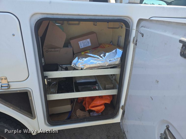 image for item DU2508 2011 Ford F450 Super Duty  bucket truck