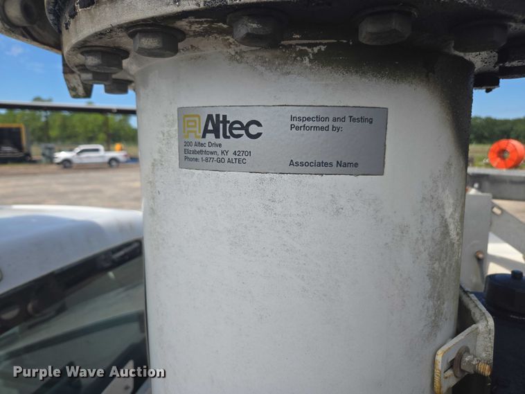 image for item DU2508 2011 Ford F450 Super Duty  bucket truck