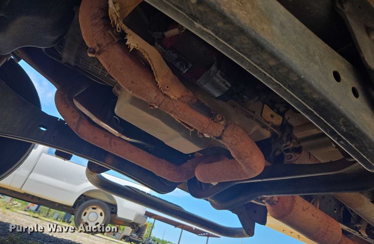 image for item DU2508 2011 Ford F450 Super Duty  bucket truck