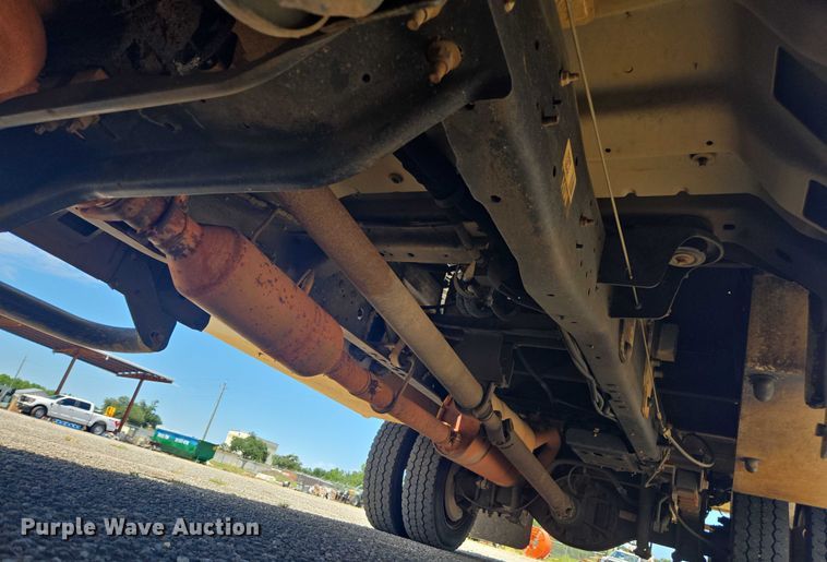 image for item DU2508 2011 Ford F450 Super Duty  bucket truck