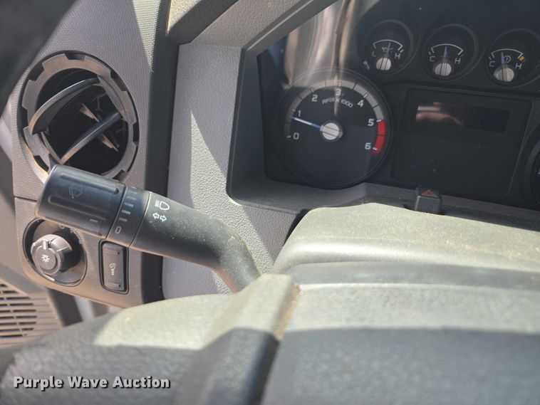 image for item DU2508 2011 Ford F450 Super Duty  bucket truck