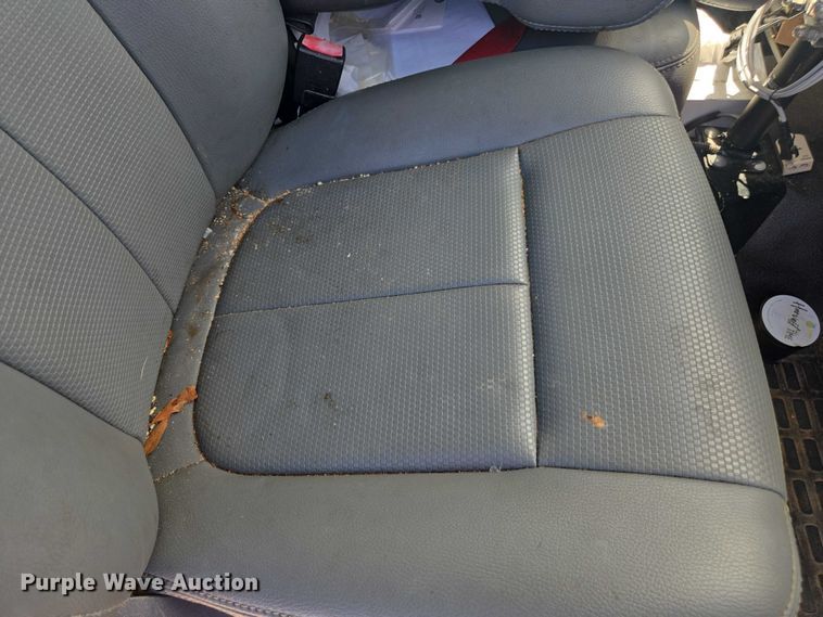 image for item DU2508 2011 Ford F450 Super Duty  bucket truck