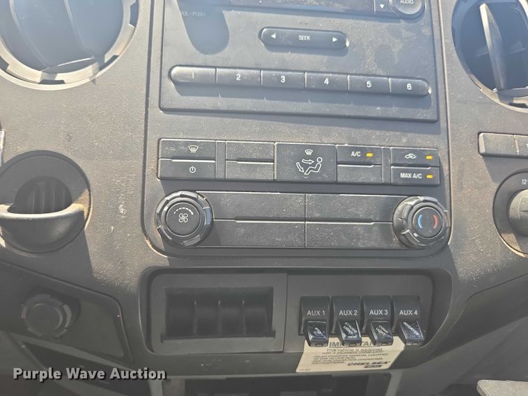 image for item DU2508 2011 Ford F450 Super Duty  bucket truck