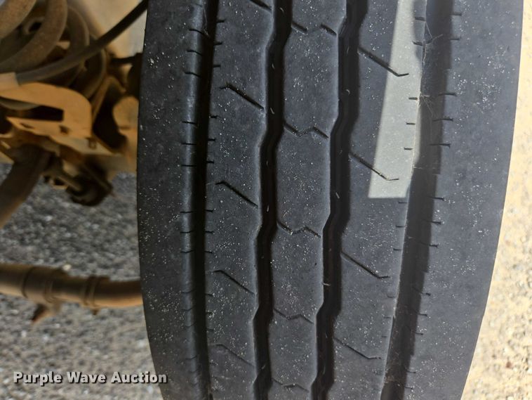 image for item DU2508 2011 Ford F450 Super Duty  bucket truck