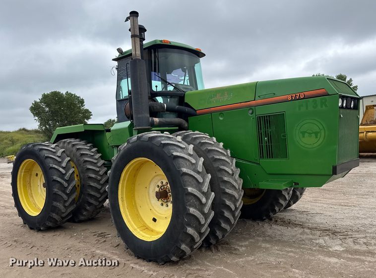 image for item DU6780 1995 John Deere 8770 4WD tractor