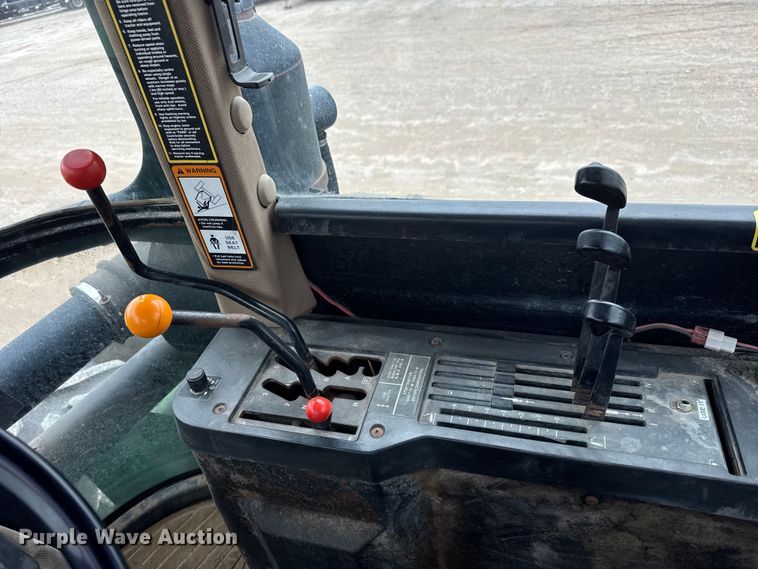 image for item DU6780 1995 John Deere 8770 4WD tractor