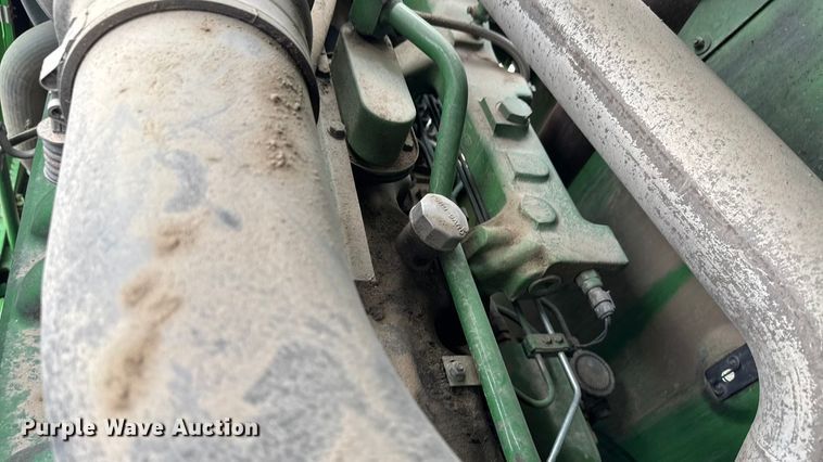 image for item DU6780 1995 John Deere 8770 4WD tractor