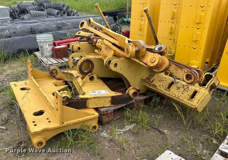 image for item DU6781 Diamond Motor grader ripper