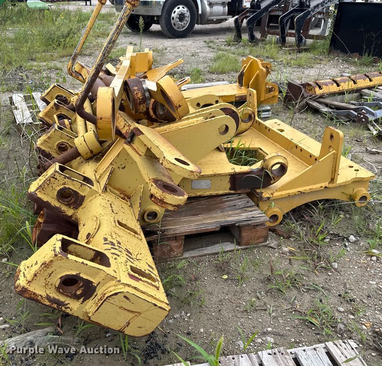 image for item DU6781 Diamond Motor grader ripper