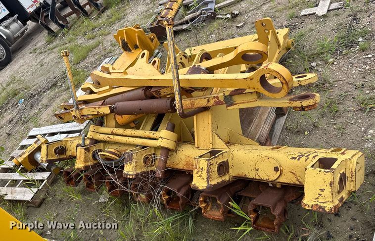 image for item DU6781 Diamond Motor grader ripper