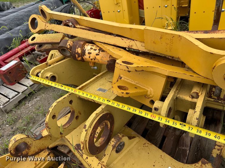 image for item DU6781 Diamond Motor grader ripper