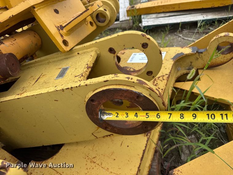 image for item DU6781 Diamond Motor grader ripper