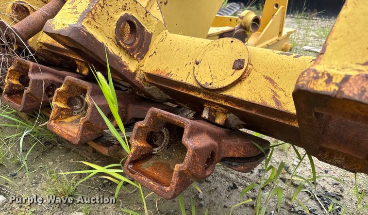 image for item DU6781 Diamond Motor grader ripper