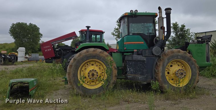 image for item DU6786 2001 John Deere 9300 4WD tractor