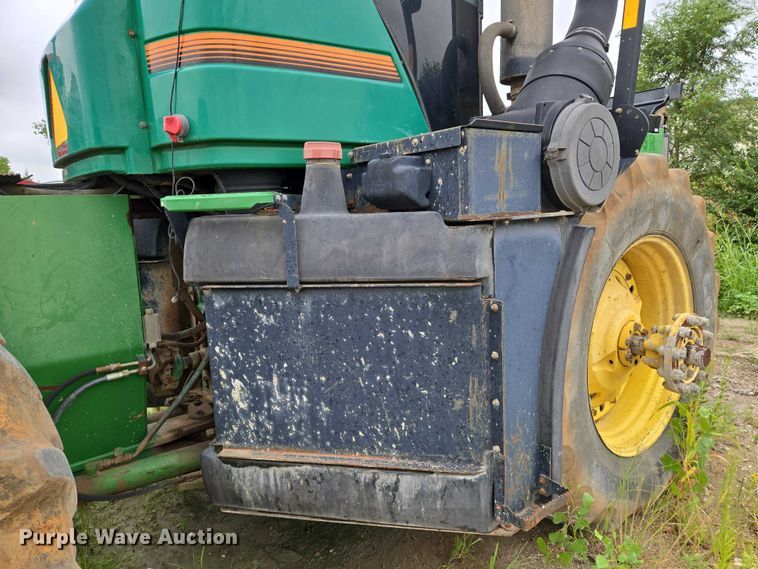 image for item DU6786 2001 John Deere 9300 4WD tractor