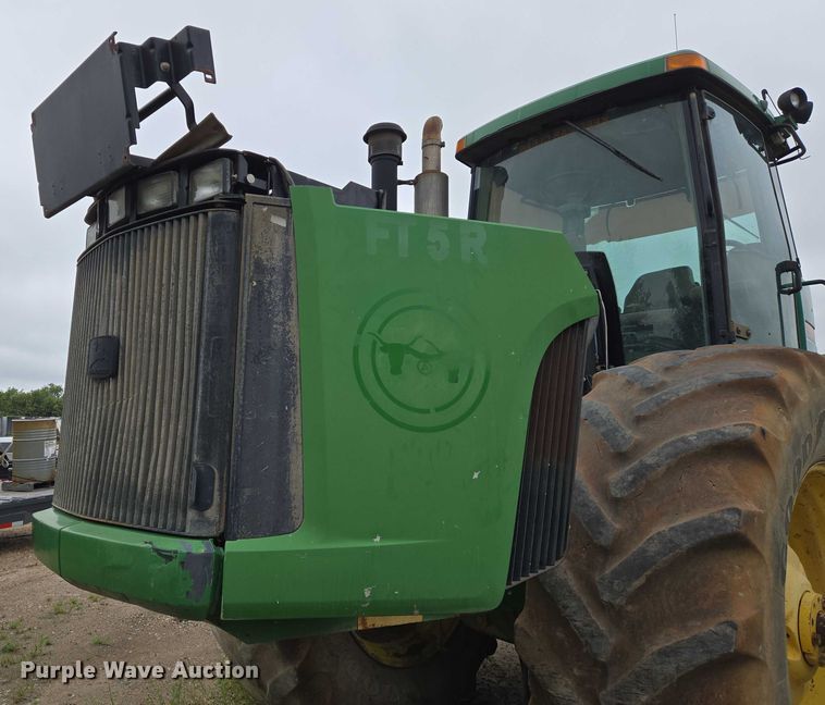 image for item DU6786 2001 John Deere 9300 4WD tractor