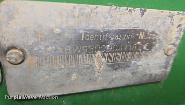 image for item DU6786 2001 John Deere 9300 4WD tractor