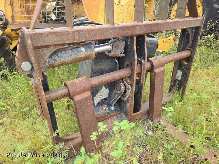 image for item DU6787 2006 Caterpillar TH460B telehandler