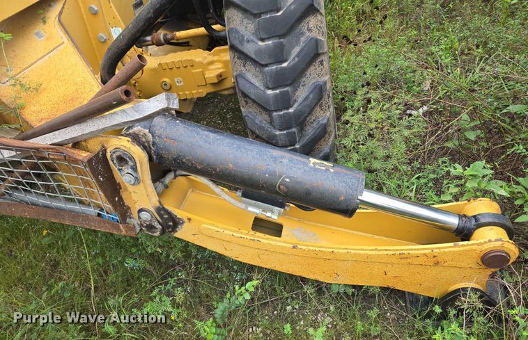 image for item DU6787 2006 Caterpillar TH460B telehandler