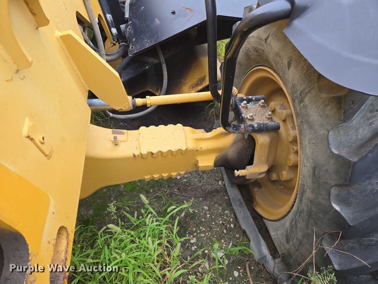 image for item DU6787 2006 Caterpillar TH460B telehandler