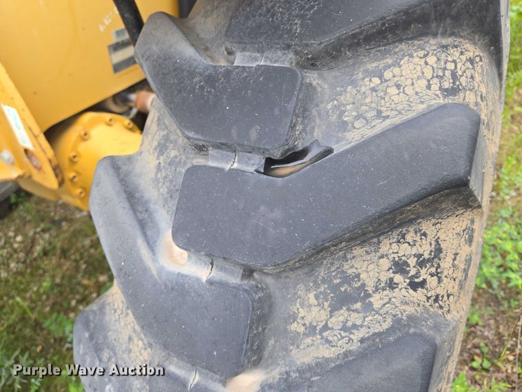 image for item DU6787 2006 Caterpillar TH460B telehandler