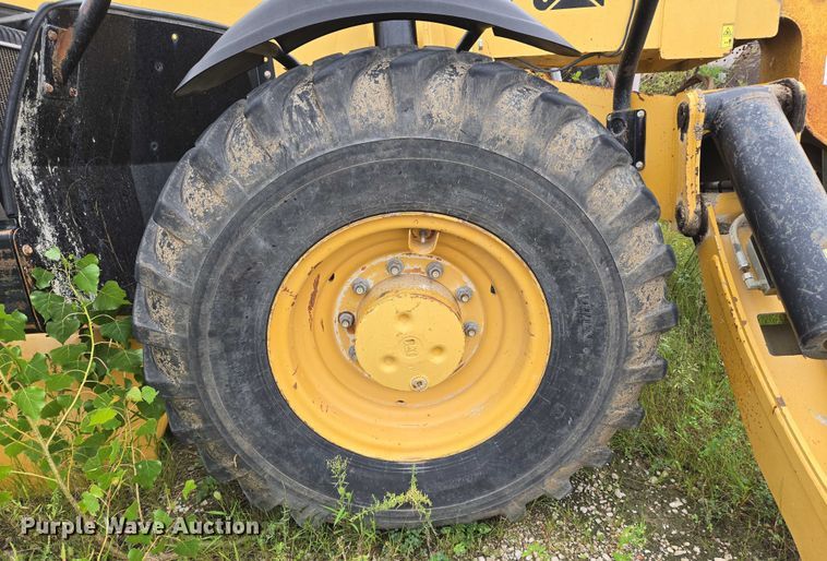 image for item DU6787 2006 Caterpillar TH460B telehandler