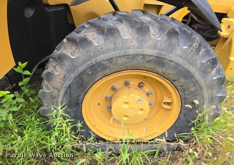 image for item DU6787 2006 Caterpillar TH460B telehandler
