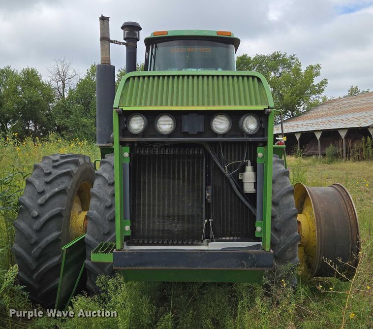 image for item DU6795 John Deere 8570 4WD tractor