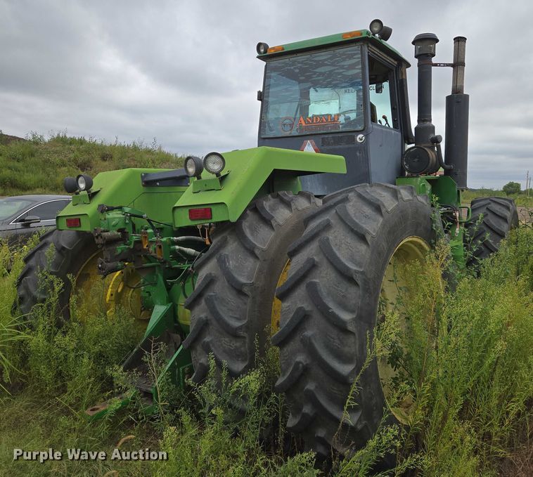 image for item DU6795 John Deere 8570 4WD tractor
