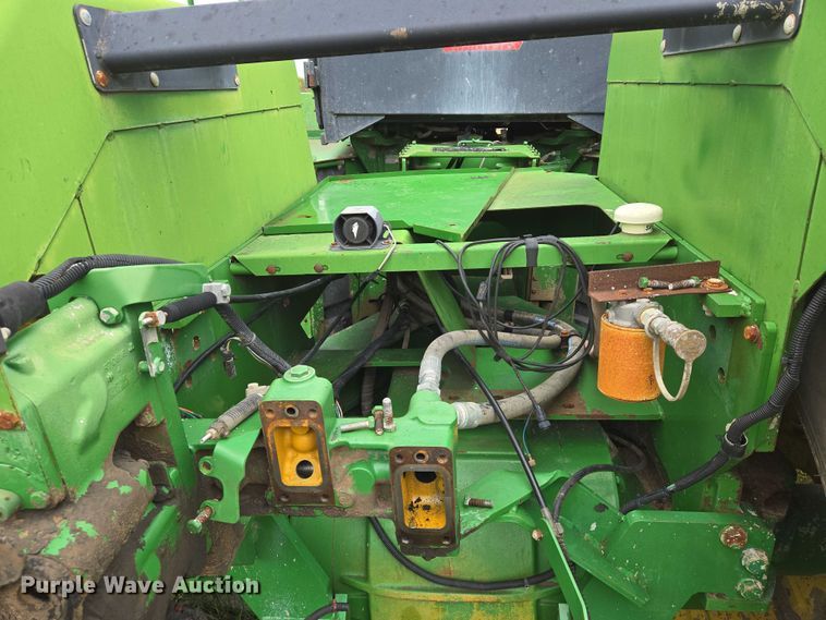 image for item DU6795 John Deere 8570 4WD tractor