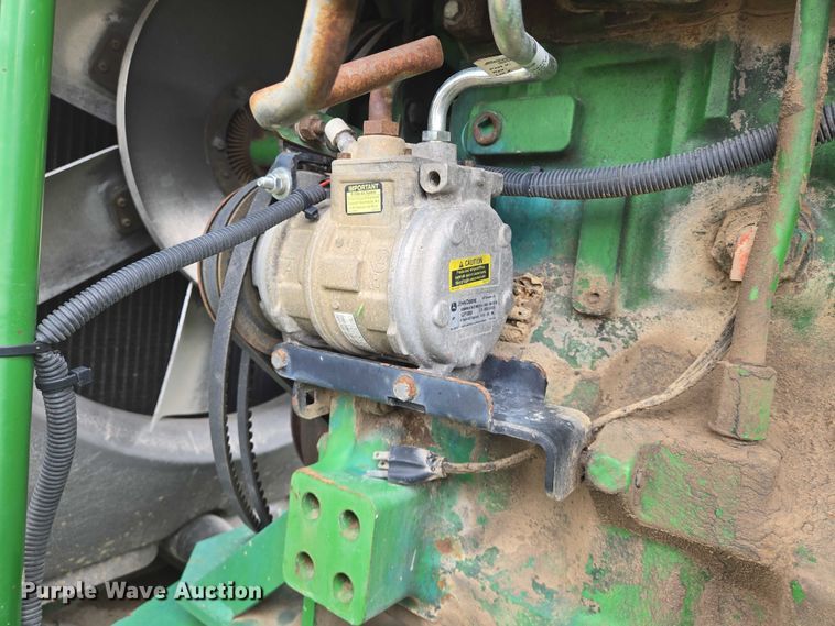 image for item DU6795 John Deere 8570 4WD tractor