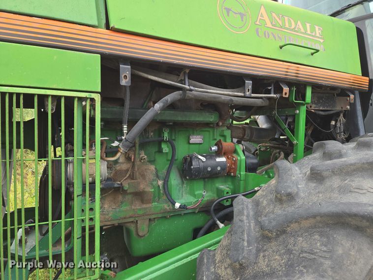 image for item DU6795 John Deere 8570 4WD tractor