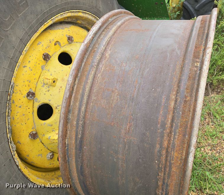 image for item DU6795 John Deere 8570 4WD tractor