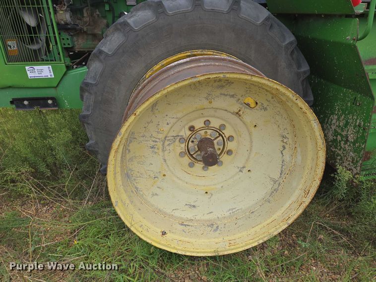 image for item DU6795 John Deere 8570 4WD tractor